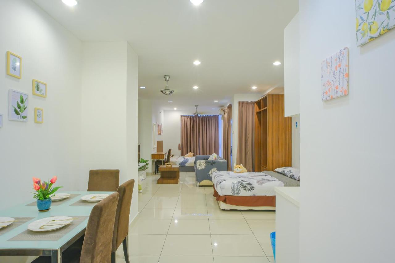 Mansion One L 4pax A L Cityview L Gleneagle L By Perfectsweethome